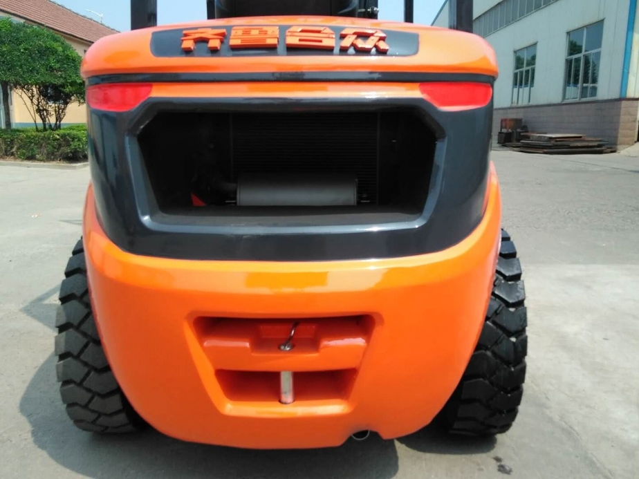 內(nèi)燃叉車